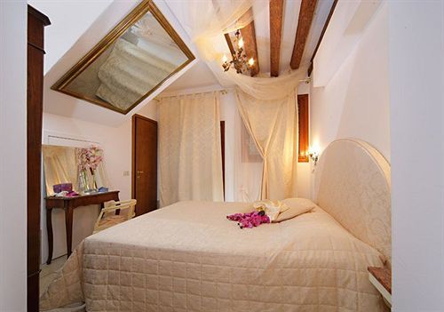 Locanda Acquavita Венеция Экстерьер фото